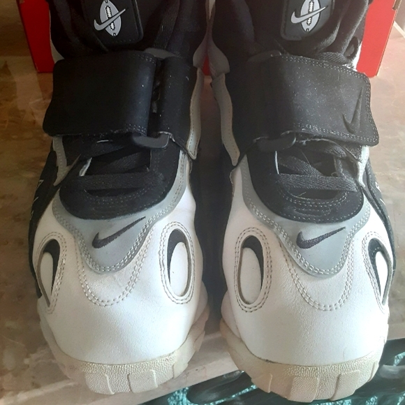 Nike Air Max Speed Turf Chlorophyll 525225 103 Mens size 13 with Box 2018 - Picture 4 of 12